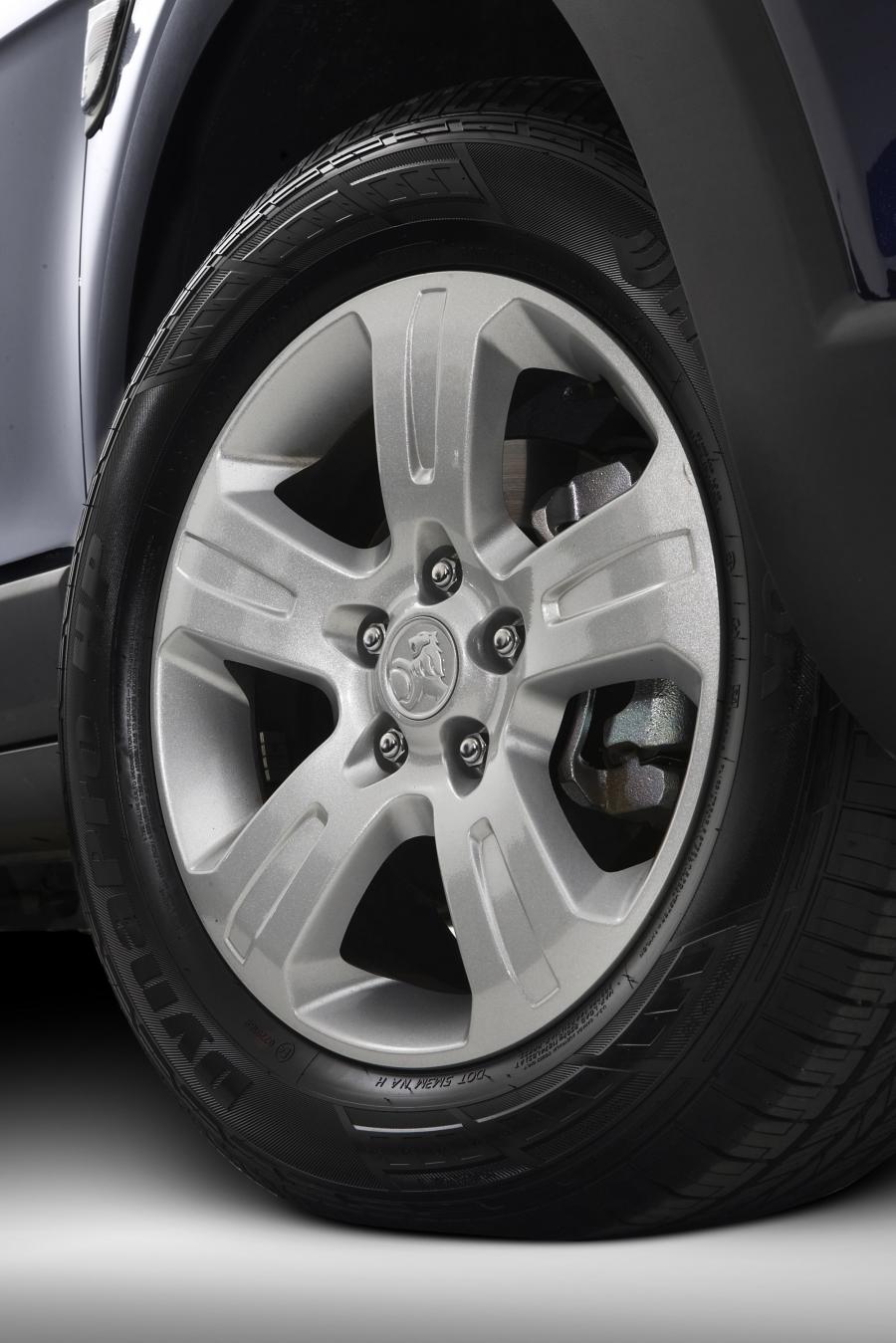  Holden Captiva 2006 года  (фото 45 из 138)